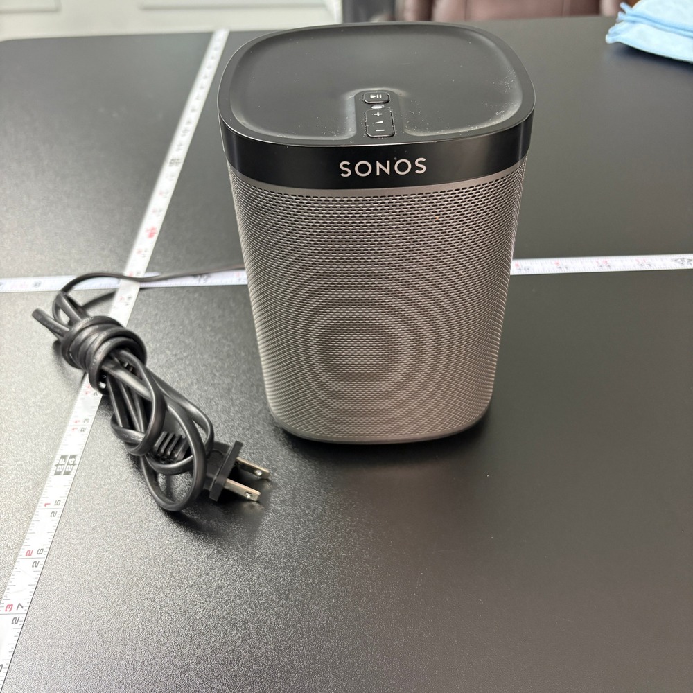 Sonos Play:1 Wireless Smart Speaker OS1 Black Silver Wi-Fi Ethernet Sound Audio